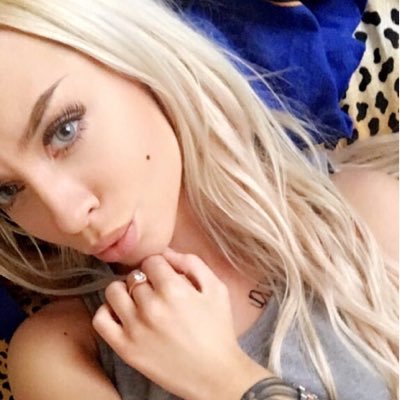 laura_nude19's profile picture. Ici pour vous faire gicler 💦😏 (Nudes,vidéos,sextape...) Tarif en privé 📥 —————————————————————Uniquement par paypal ou paysafecard 💸💳