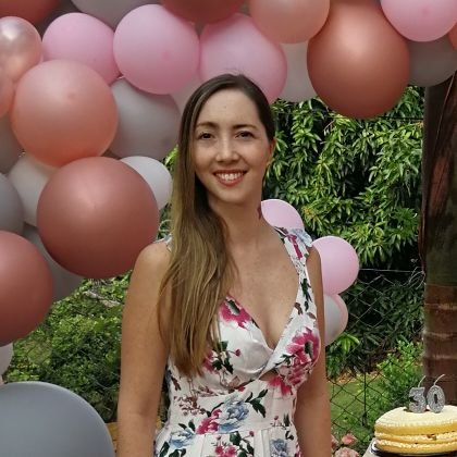 taty12870's profile picture. Diseñadora, pintora.