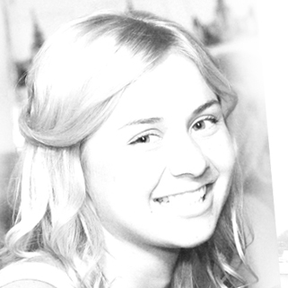 dartela's profile picture. Маркетолог, окончила Соцфак МГУ, аспирантка РУДН, объездила Полмира, Люблю Мужа и Свою маленькую дочку Софию. Небольшой бизнес http://t.co/JrozNsRaO6