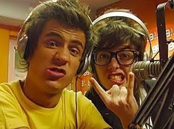 FEITO PRA JUNTAR TODOS OS FÃS,HOJE EM DIA CHAMADOS DE 'FAMILIA'..RESTART,HORI,CINE,FRESNO,NX,JUSTIN B.,MILEY,KATY PERRY,JONAS,PARAMORE,ENFIM TODOS OS ÍDOLOS..