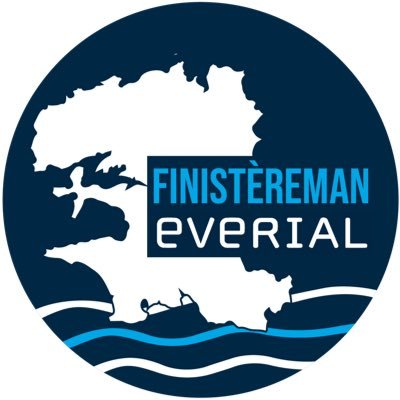 💫 Le tour du Finistère à la nage, à la voile, à vélo et en course à pied en autonomie totale 〰️〰️〰️ 🏊♀️ 3,8km ⛵️ 120 milles 🚴🏻♀️ 180 km 🏃🏽42 km