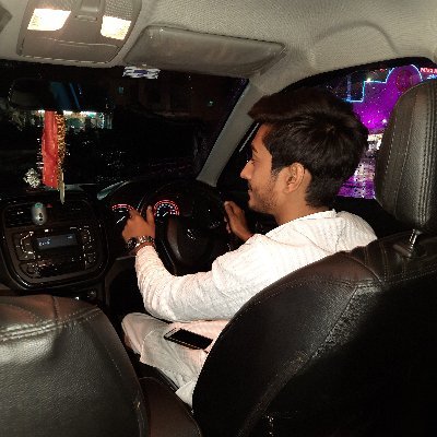 AlokGau44478462's profile picture. ईश्क💘की होलिया🎨खेलनी छोड़ दी है हमने☝🏻️वरना हर चेहरे👧🏻पे रंग हमारा होता ||