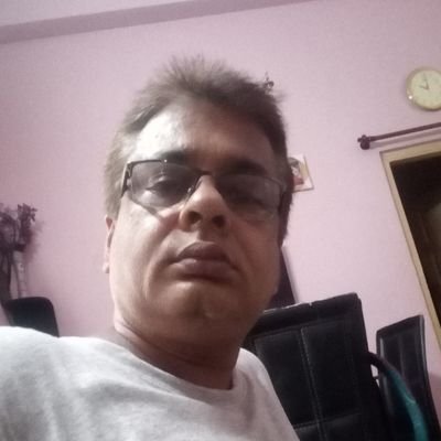 SamitBanerjee13's profile picture. insurance consultant