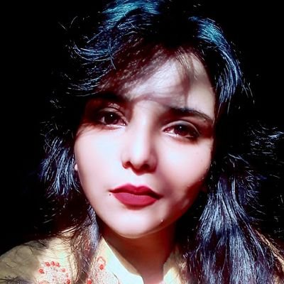 I am negative person with positive mind..
I speak n I don't care who thinks what about me..give damn fuck about anyone