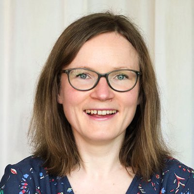Lapset, koulutus ja liikunta. Työskentelen perusopetuksen erityisasiantuntijana Kuntaliitossa.