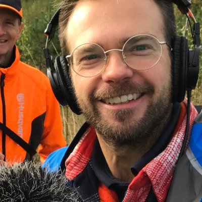 Programledare på miljöprogrammet Klotet i P1. Fokus på dokumentärt berättande. Anställd på Sveriges Radio, Vetenskapsradion SR P1.