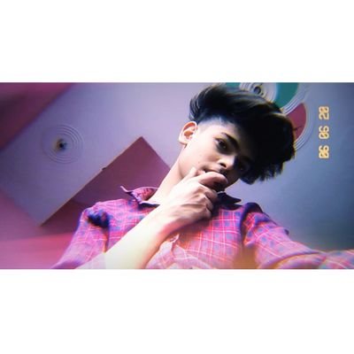Memedoze07's profile picture. 30k+ Family On Facebook
Insta : @Memedoze07 
I Am Here To Make You Happy😊🌼