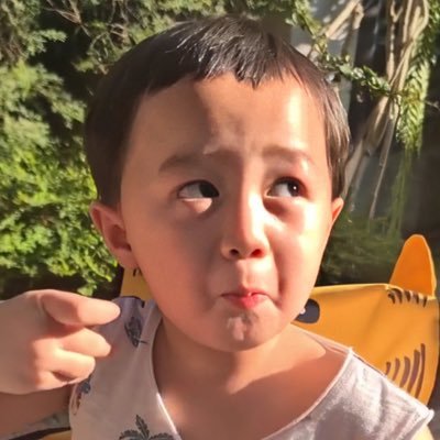 EarnCrt's profile picture. 