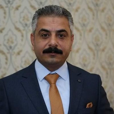تربوي مهتم بالسياسة العراقية مستشار دولي في مجال حقوق الإنسان ومدرب تنمية بشرية