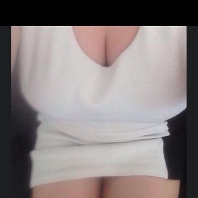 im a 27 year old Sissy from Cardiff in Wales looking for a daddy to turn me into their slut