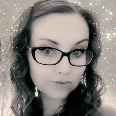 McdeeLou's profile picture. 