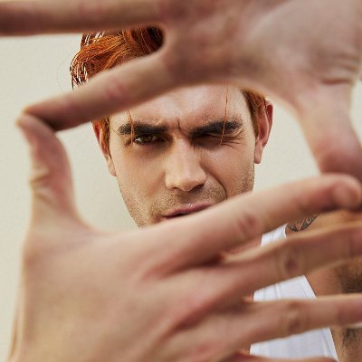 A fansite dedicated to New Zealand actor KJ Apa providing you with the latest news, photos, and more. KJ is not on twitter.