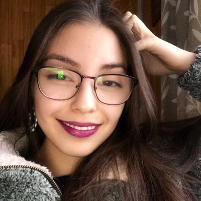 jesuupaquemas's profile picture. Tengo 19 y vivo en la hermosa Isla de Chiloé🔥🌻🍃 fanática de los libros📚😍