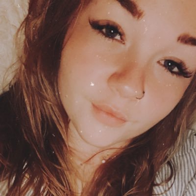 Mirandalebeuf's profile picture. Vic 📍