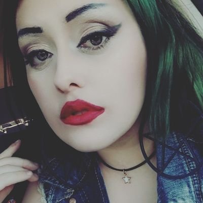 reiki healer and psychic 🔮
I use cards, crystals and palmistry
dm for prices 💜
mother 👧🤰🐶🐶🐶
wife 💍
cancerian ♋
empath ⛲
creepy🕷️