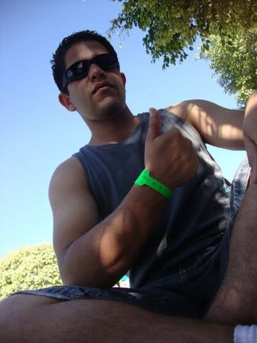 Miguelito
Blog:
http://t.co/psoZ7rUiLl