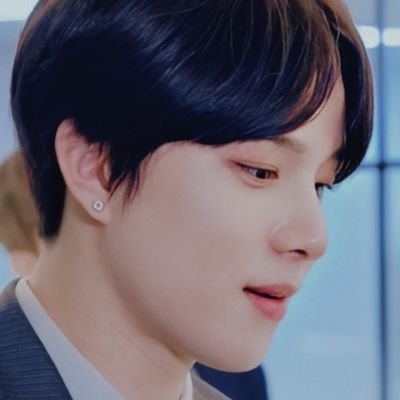 𝐟𝐚𝐧 𝐚𝐜𝐜𝐨𝐮𝐧𝐭 • kim 'gorgeous' #JUNGWOO ♧ selling activity move to @jaengaishere •