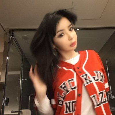Y_moon_0's profile picture. 한국에서 대학생 하는 일본인여장