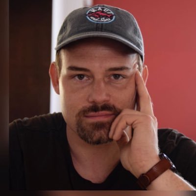 Founder of #Granpasso & #Beamcoo, based in #Düsseldorf #Germany, working globally. Focussed on #BusinessInnovations #NewWork #Marketing &everything else.