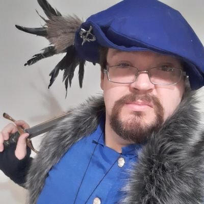 Actor, voice actor, twitch streamer, swordsman and martial arts nerd.  Death to fascism. Check out Mists of Makani Friday Nights at 8pm on https://t.co/eqJPmkOOzn