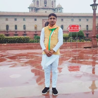 Humayun42657761's profile picture. 