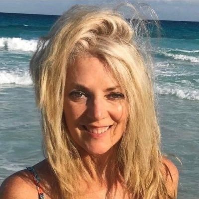 Head Conjurer, @MagicianMedia + Host, Truth Be Told Transformation #Podcast ✨ #Energy #Music #Yoga #Wellness #SaveThePlanet #ConsciousBusiness aka @yogi_bon