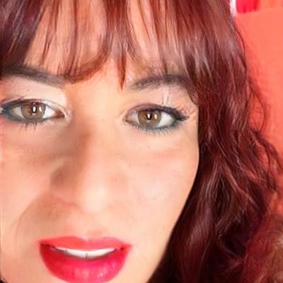 ema_oriti's profile picture. Autodidacta.