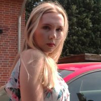 Laura Zucker (@laurastreamt) Twitter profile photo