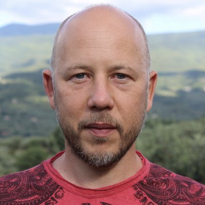 Digital Activist, Business Leader, Advisor, Investor.
Personal blog: https://t.co/1l9271R4F6.