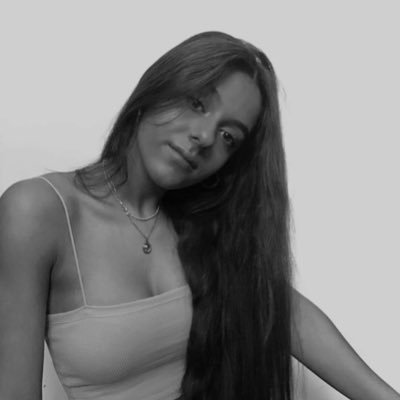 gabillamazares's profile picture. para arriba por inercia