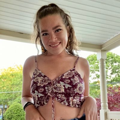 abbbbshillll's profile picture. 