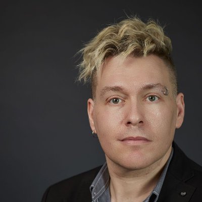 Professor of Digital Communication at RMIT Uni & Co-Director Digital Ethnography Research Centre.  Digital Cultures / LGBTQ Screens / Minorities & Wellbeing.