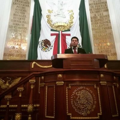 Abogado, economista, orador, estudiante de administración pública/ IPN-UNAM. Asesor especialista en Finanzas Públicas, Transparencia y Fiscalización.