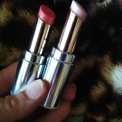 I'm funny I love beauty and cosmetic products. I love writing and doing video reviews on skincare and cosmetic products. I love my pets and my 3 beautiful girls