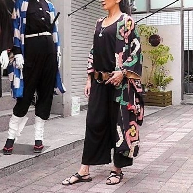 下北沢きもの蜜月／Used Kimono Store MeetsGets, Shimokitazawa.
似合わせレンタル(卒業袴・振袖)がこだわり女子に好評。守護霊は江戸のイケメンジゴロらしい。
★雨天、火曜休（臨休あり）／open15～20時
★発信使用でDMは確認していません、ごめんなさい。