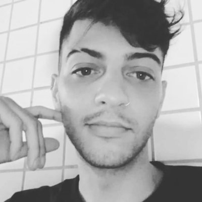 @marcusperuca ← Instagram
Ariano ♈
28 anos ●
Gamer ●
Desenhista ✎
Foco no treino ☜
Adoro animais ツ
Veni, Vidi, Vici ♚
Viva o legado ✞