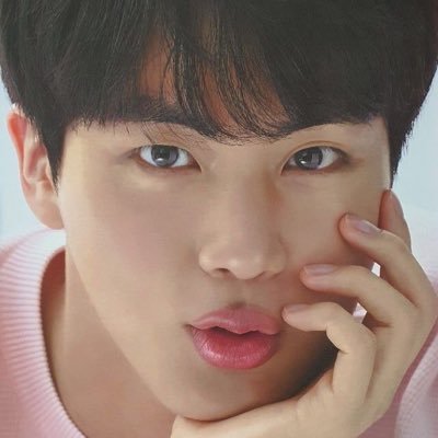 previous acc got deleted:c had to make a new one uhhhgh you don’t have to follow me cause I barely tweet, I’m here for the jokes and laughs