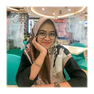 tiaraanggrniptr's profile picture. 