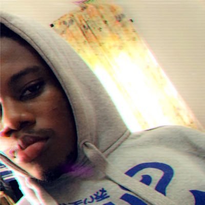 whoisnvel's profile picture. your creative guy 👨🏾‍🎨