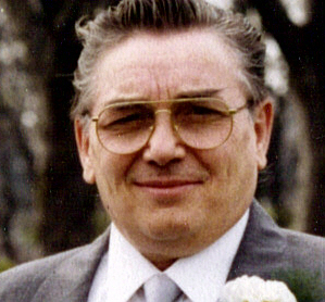 Happy grandad aged 81 with lovely wife and family, Toon fan and Socialist. Likes a flutter on horses nothing heavy