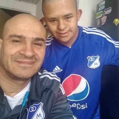 Todo se cura con amor! Enamorado de mi AZUL del alma!