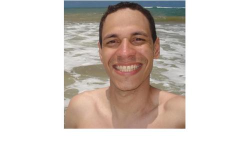 Administrador, Gestor de Pessoas, Ciclista amador,Música,amar, beber e ser feliz, é disso que eu gosto!