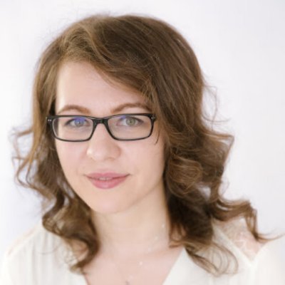 Communicator. Freelance content writer & PR Consultant. Mixing business with parenting @ https://t.co/nRgbTHbYxK. Keeping an eye on marcom @ https://t.co/zjuD5FupuQ