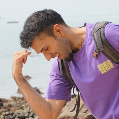 Two_Gita's profile picture. 💓Mother, Seneca, Nietzsche, Mahabharata, Powerlifting.