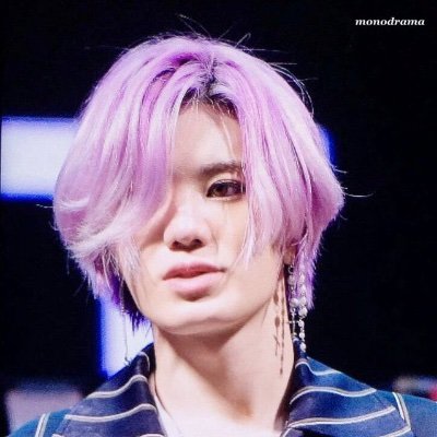 Snarky & tired of bullshit. I tweet sex positivity, lgbt+ & race issues. NSFW 🔞
But mostly thirst posting (‿ˠ‿)
Pfp from monodrama 2016.