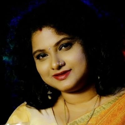 PROFESSIONAL SINGER
FOUNDER OF ARADHANA MUSIC