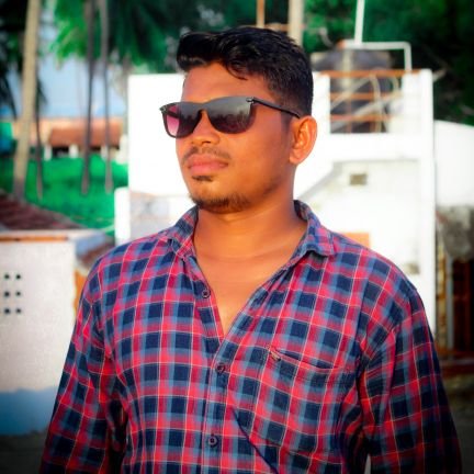 Nandhakr7's profile picture. EVERYTHING FOR FRIENDS...