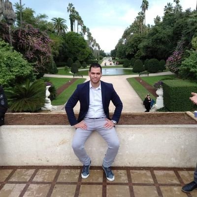 hamidzetili's profile picture. ليس گل مآ اگتبـہ فوق إسمي دائماً ترجمة لأحآسيسي ۆ ليس گل مآ يُگتَبْ هو حگـآيـه عن واقعي !! إنما هي (ڳِلمـات) راقت لي وقد يحتاجها غَـيّرِي !!