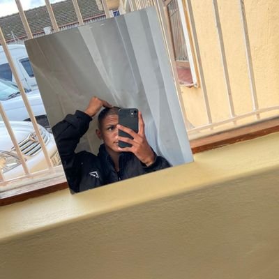 JosephsNahshon's profile picture. bisexaul 💗
don't worry I stalk you too, lol.