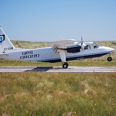 Daily Flights to the Aran Islands, Airport Management